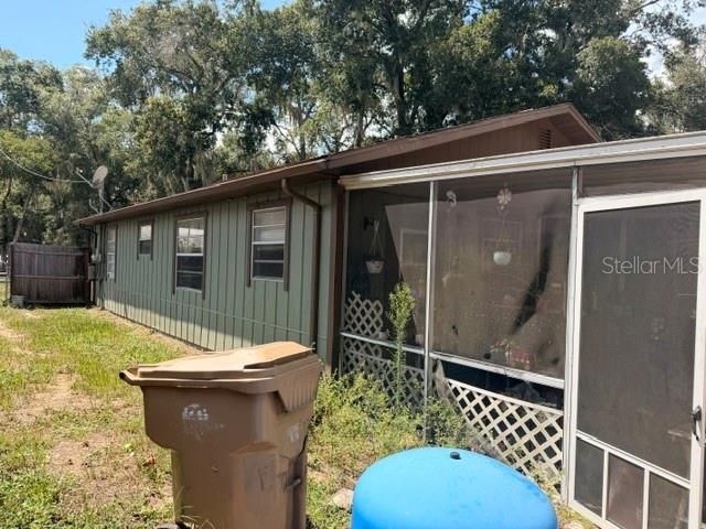 For Sale: $185,000 (2 beds, 1 baths, 1000 Square Feet)