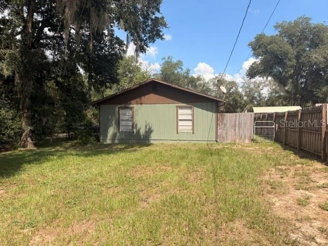 For Sale: $185,000 (2 beds, 1 baths, 1000 Square Feet)