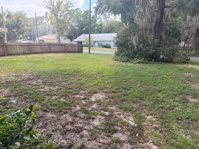 For Sale: $185,000 (2 beds, 1 baths, 1000 Square Feet)