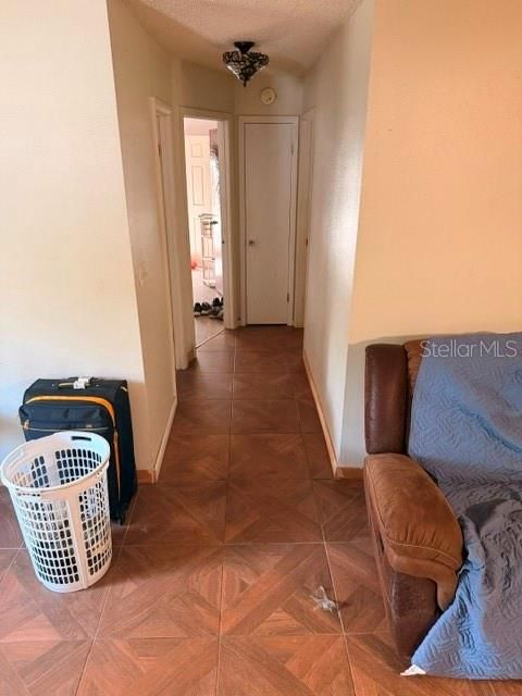 For Sale: $185,000 (2 beds, 1 baths, 1000 Square Feet)