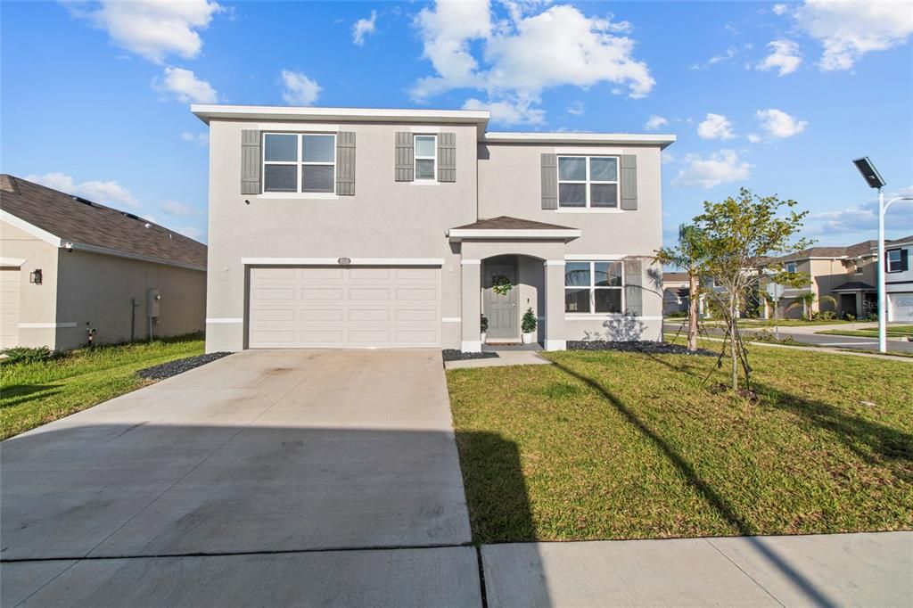 For Sale: $460,000 (5 beds, 3 baths, 2605 Square Feet)
