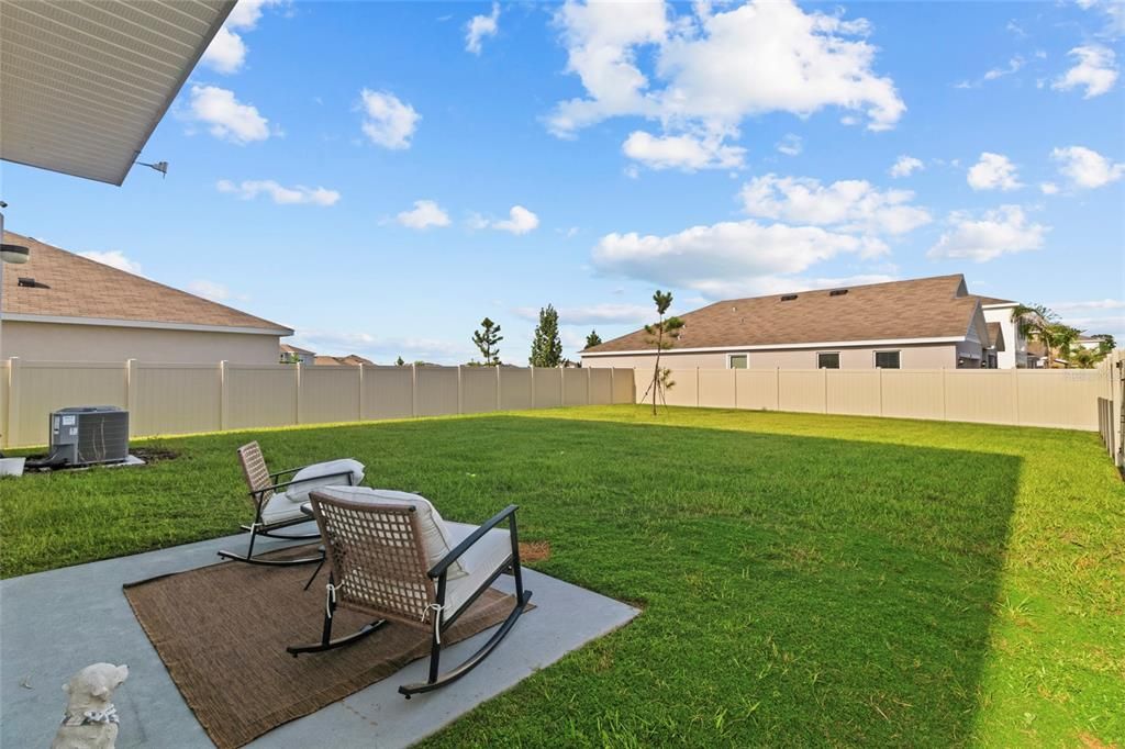 For Sale: $460,000 (5 beds, 3 baths, 2605 Square Feet)