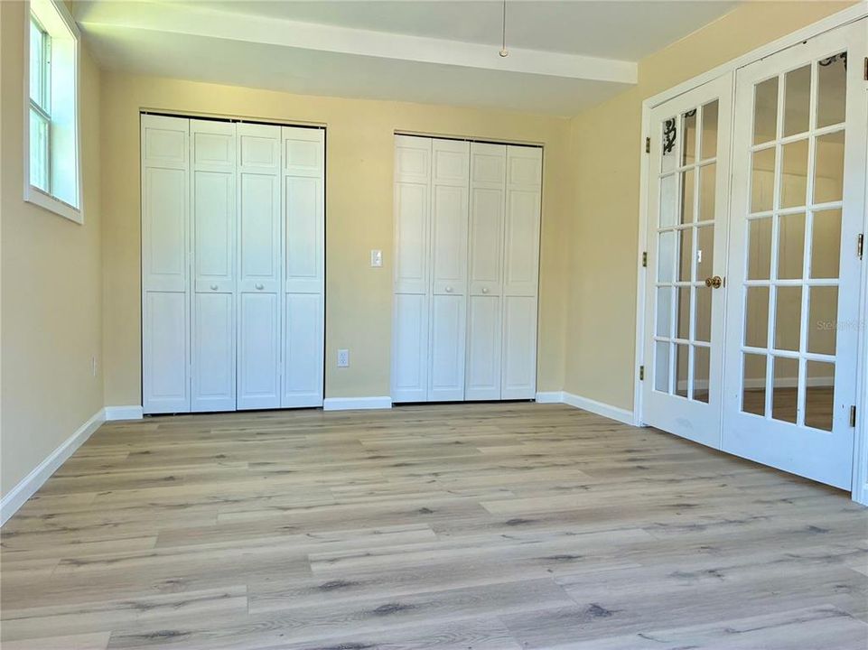 For Sale: $689,000 (3 beds, 2 baths, 1672 Square Feet)