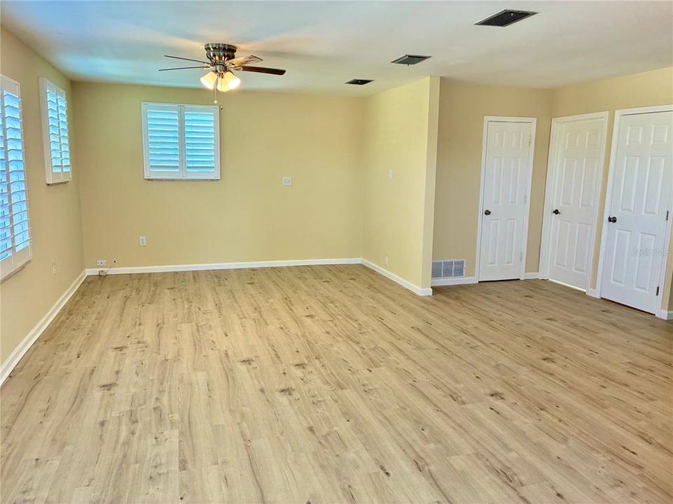 For Sale: $689,000 (3 beds, 2 baths, 1672 Square Feet)