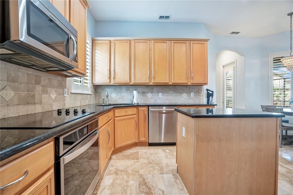 For Sale: $829,000 (4 beds, 3 baths, 2540 Square Feet)