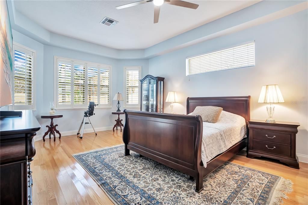 For Sale: $829,000 (4 beds, 3 baths, 2540 Square Feet)