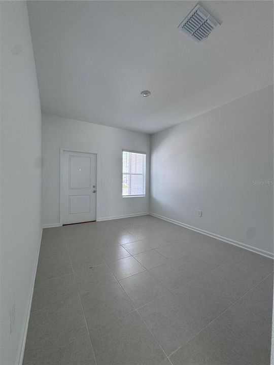 En Renta: $2,400 (3 camas, 2 baños, 1689 Pies cuadrados)