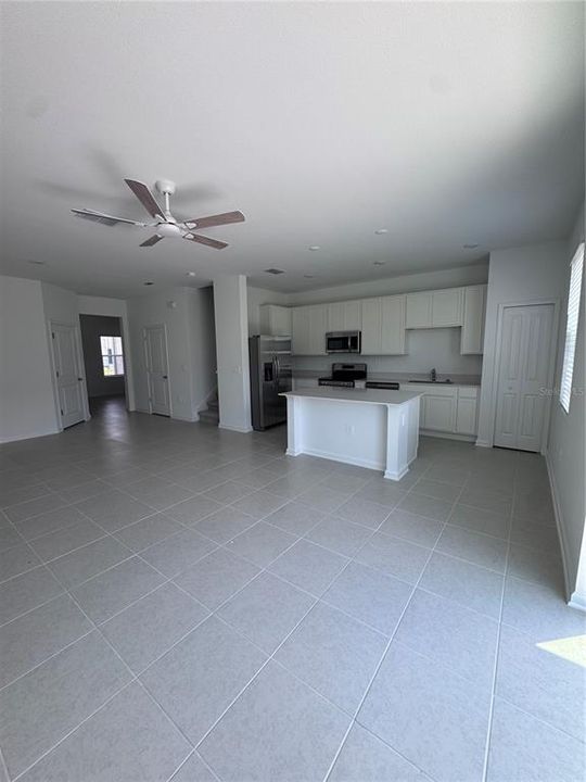 En Renta: $2,400 (3 camas, 2 baños, 1689 Pies cuadrados)