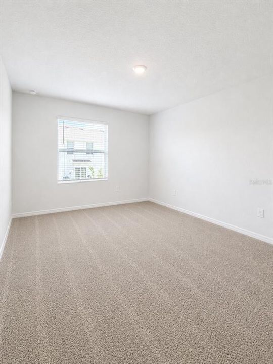 For Rent: $2,360 (3 beds, 2 baths, 1759 Square Feet)