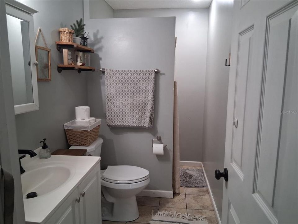 For Sale: $310,000 (1 beds, 1 baths, 512 Square Feet)
