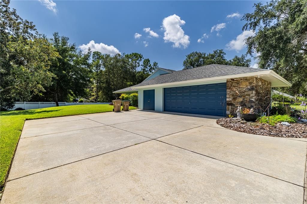 For Sale: $549,000 (3 beds, 2 baths, 2362 Square Feet)