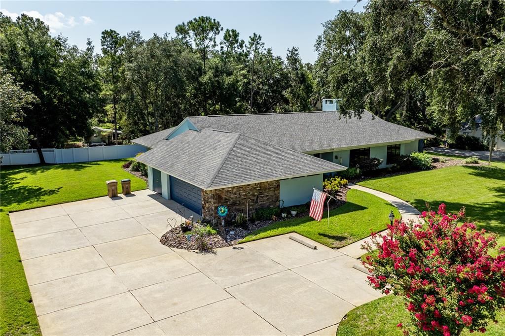 For Sale: $549,000 (3 beds, 2 baths, 2362 Square Feet)
