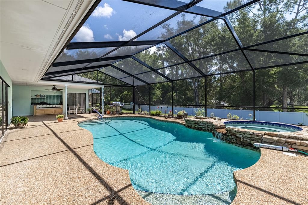For Sale: $549,000 (3 beds, 2 baths, 2362 Square Feet)