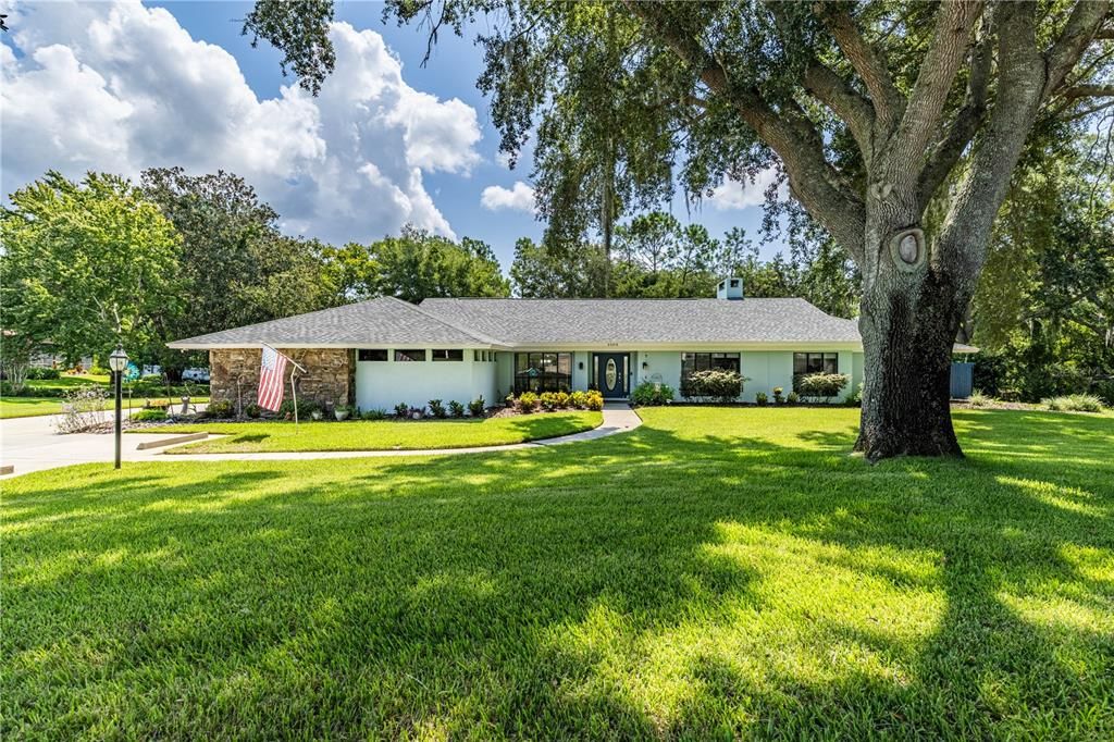 For Sale: $549,000 (3 beds, 2 baths, 2362 Square Feet)