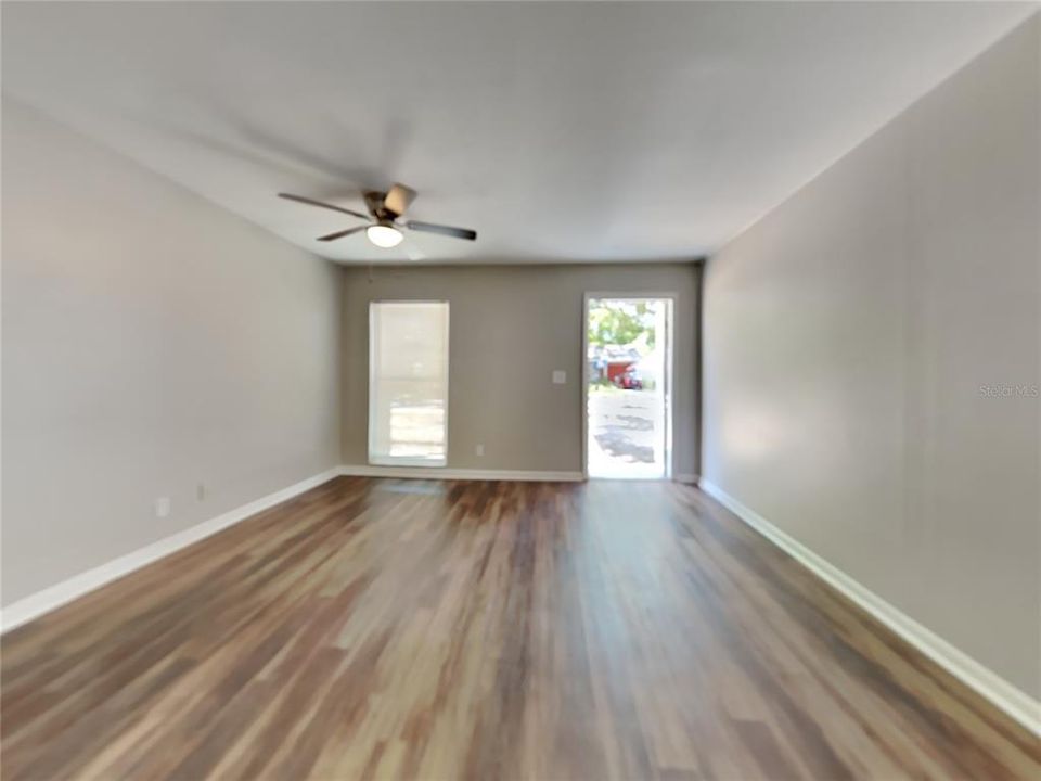 For Rent: $1,919 (4 beds, 2 baths, 1254 Square Feet)