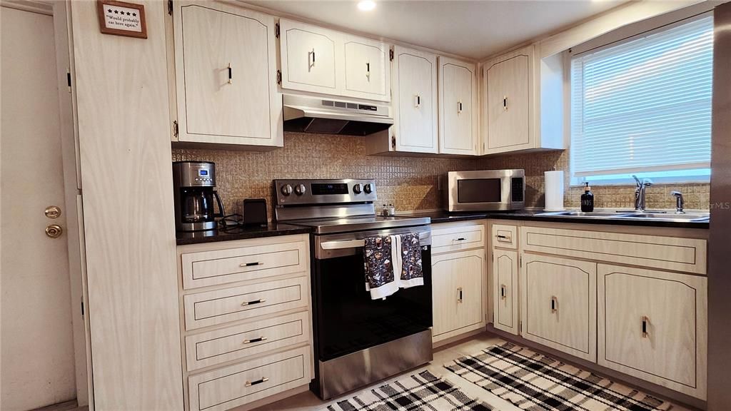 En Venta: $289,900 (2 camas, 2 baños, 1136 Pies cuadrados)