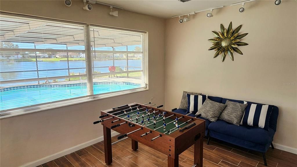 En Venta: $289,900 (2 camas, 2 baños, 1136 Pies cuadrados)