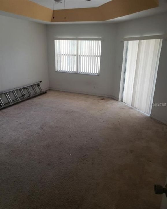 For Sale: $221,000 (4 beds, 2 baths, 2231 Square Feet)