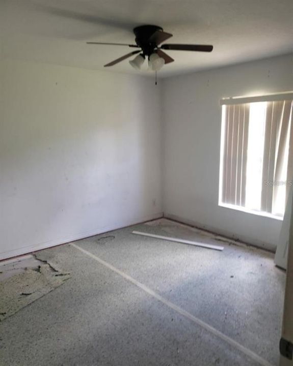 For Sale: $221,000 (4 beds, 2 baths, 2231 Square Feet)