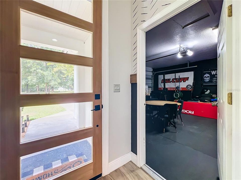 For Sale: $779,500 (3 beds, 2 baths, 1931 Square Feet)