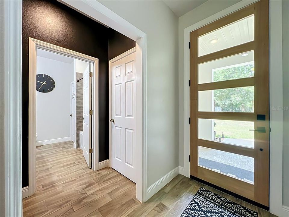For Sale: $779,500 (3 beds, 2 baths, 1931 Square Feet)