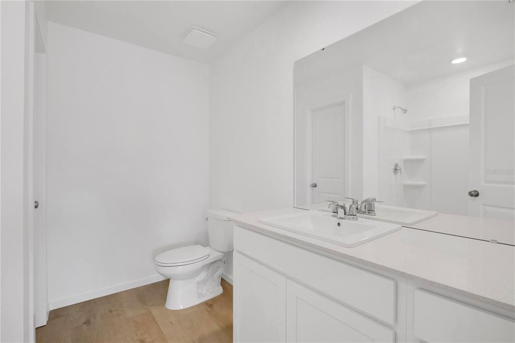 For Rent: $2,050 (3 beds, 2 baths, 1378 Square Feet)