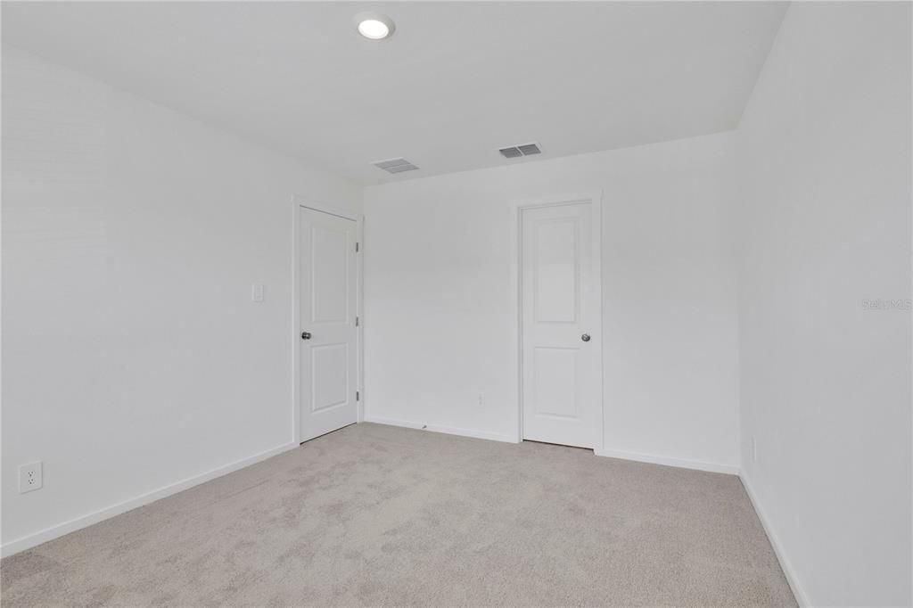 For Rent: $2,050 (3 beds, 2 baths, 1378 Square Feet)