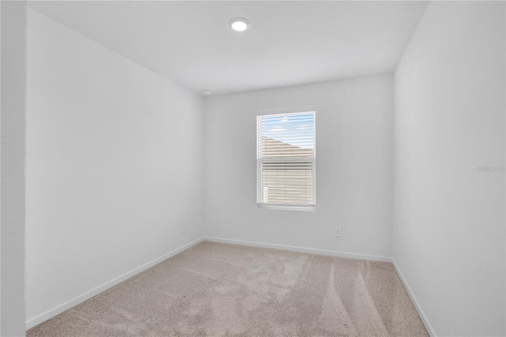 For Rent: $2,050 (3 beds, 2 baths, 1378 Square Feet)