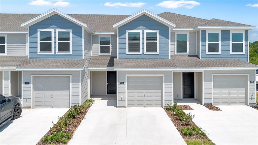 For Rent: $2,050 (3 beds, 2 baths, 1378 Square Feet)