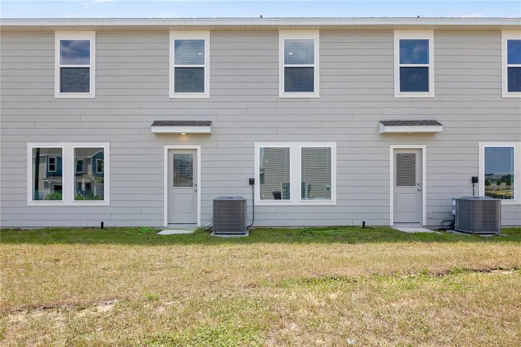 For Rent: $2,050 (3 beds, 2 baths, 1378 Square Feet)