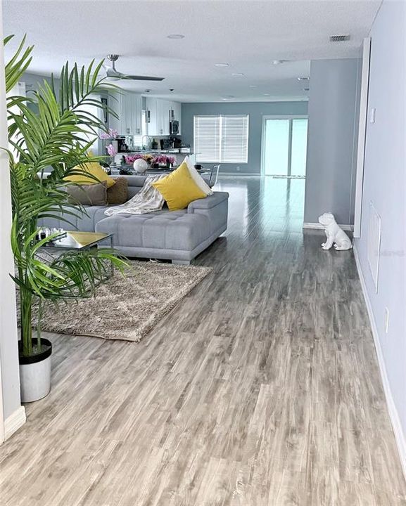 En Venta: $399,900 (4 camas, 2 baños, 1929 Pies cuadrados)