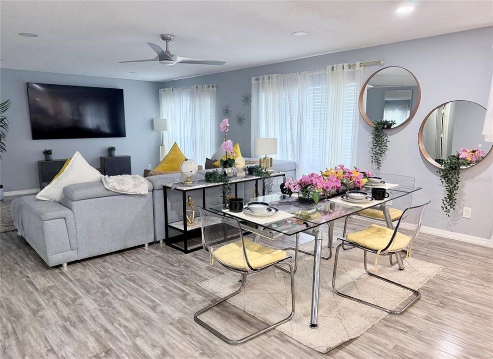 En Venta: $399,900 (4 camas, 2 baños, 1929 Pies cuadrados)