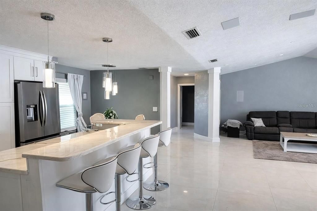 For Sale: $499,000 (3 beds, 3 baths, 1691 Square Feet)