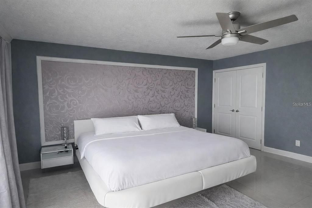 For Sale: $499,000 (3 beds, 3 baths, 1691 Square Feet)