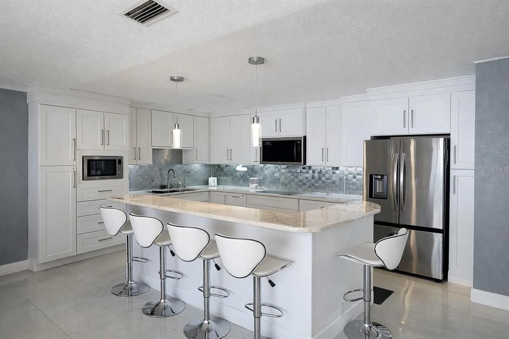 For Sale: $499,000 (3 beds, 3 baths, 1691 Square Feet)
