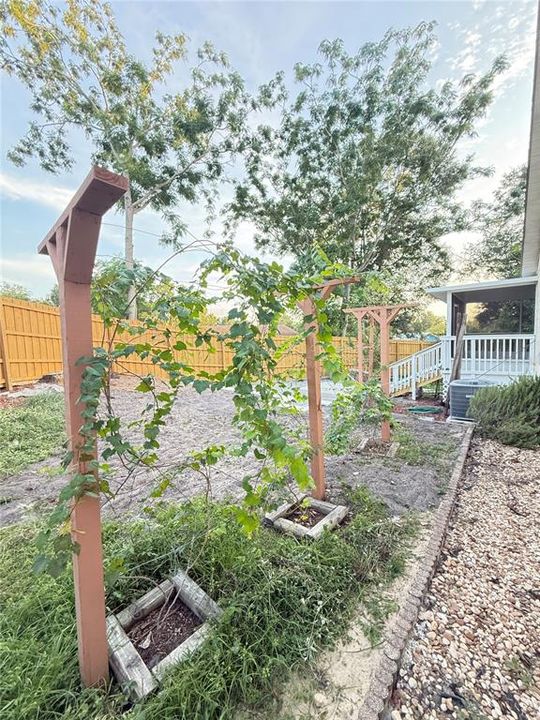 В аренду: $2,400 (3 спален, 2 ванн, 1223 Квадратных фут)