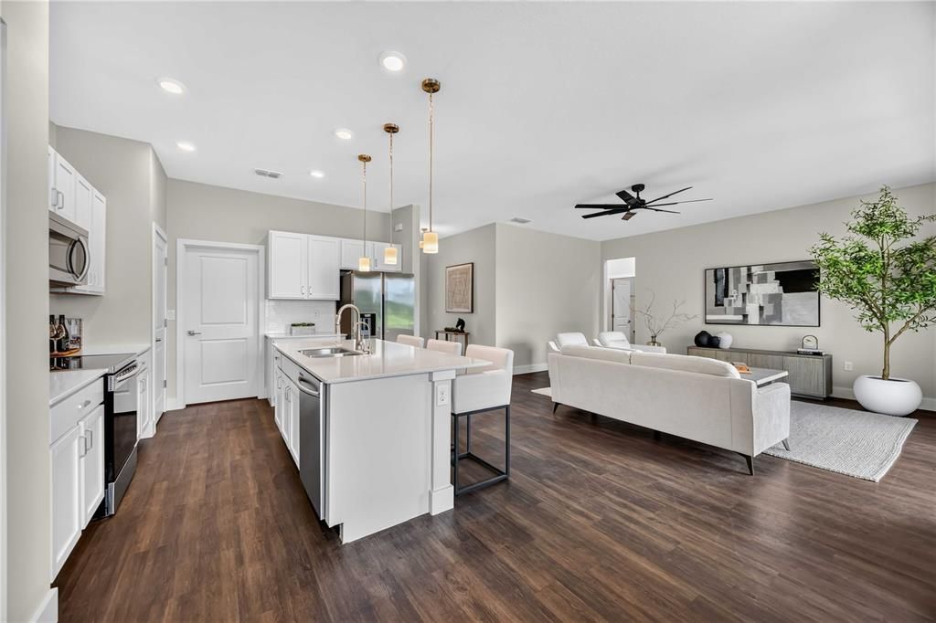 For Sale: $325,000 (4 beds, 2 baths, 1683 Square Feet)