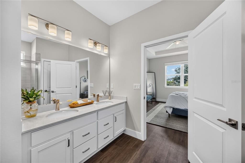 For Sale: $325,000 (4 beds, 2 baths, 1683 Square Feet)