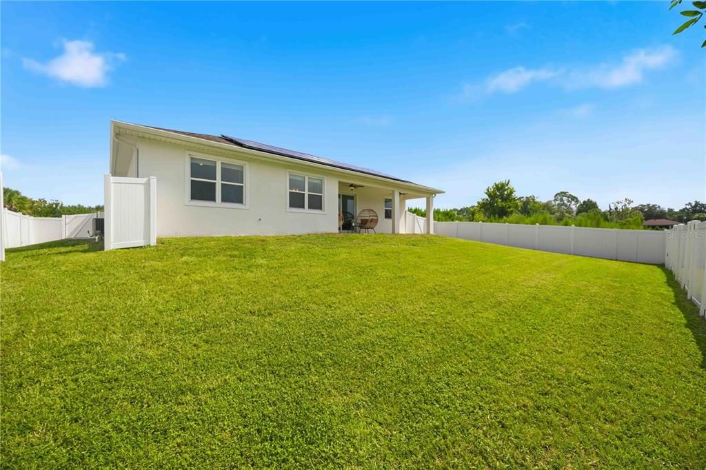 For Sale: $325,000 (4 beds, 2 baths, 1683 Square Feet)