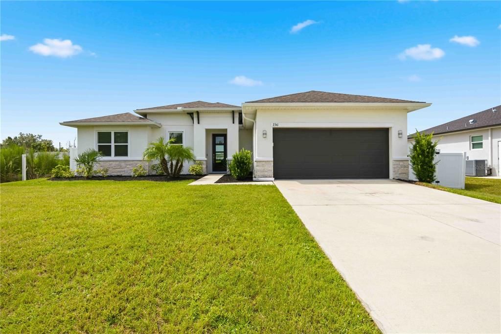 For Sale: $325,000 (4 beds, 2 baths, 1683 Square Feet)