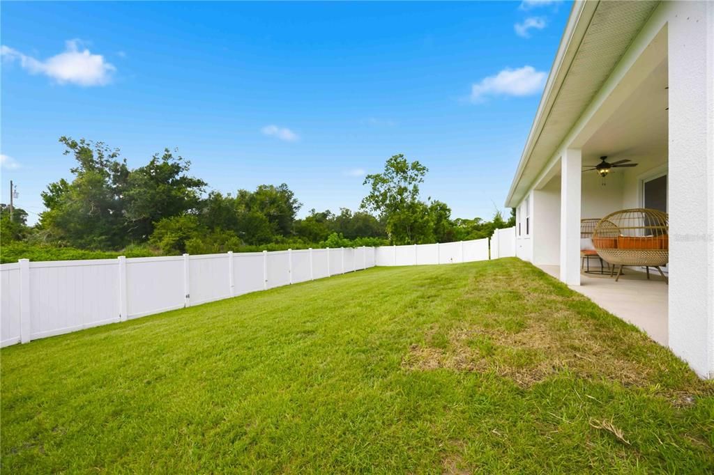 For Sale: $325,000 (4 beds, 2 baths, 1683 Square Feet)
