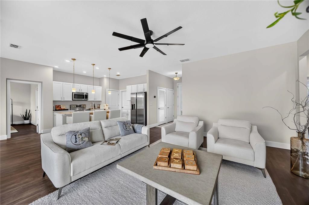 For Sale: $325,000 (4 beds, 2 baths, 1683 Square Feet)