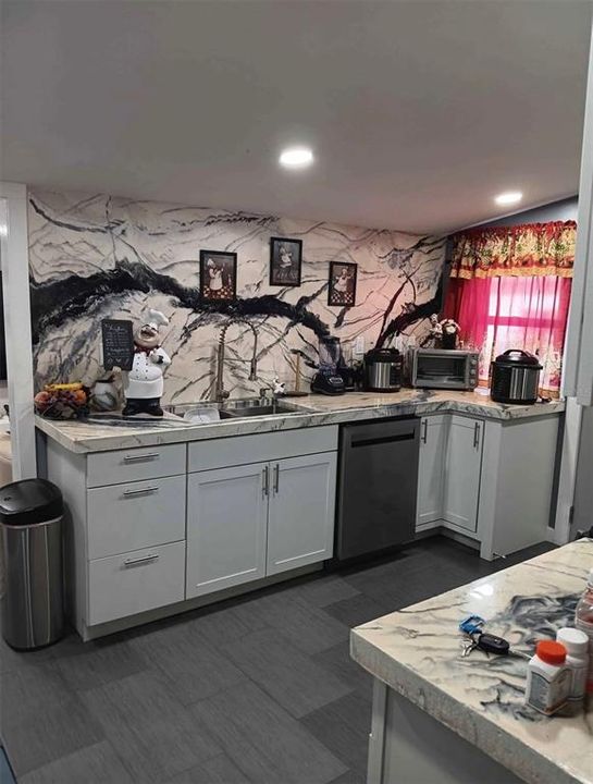 En Venta: $530,000 (7 camas, 5 baños, 3017 Pies cuadrados)