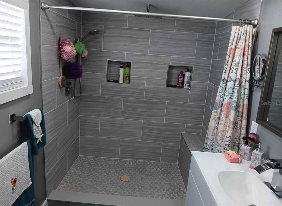 En Venta: $530,000 (7 camas, 5 baños, 3017 Pies cuadrados)