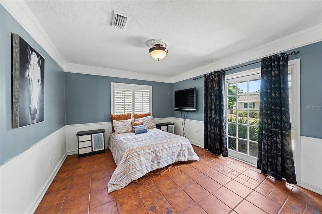 For Sale: $520,000 (4 beds, 2 baths, 2278 Square Feet)