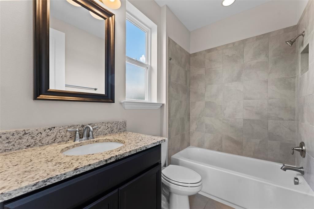 For Sale: $1,275,000 (4 beds, 4 baths, 4292 Square Feet)