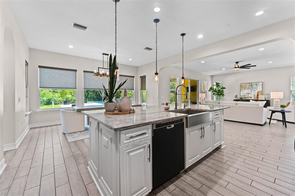 For Sale: $1,275,000 (4 beds, 4 baths, 4292 Square Feet)