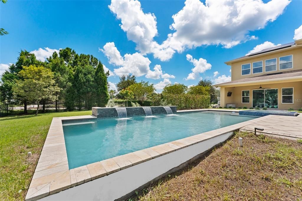 For Sale: $1,275,000 (4 beds, 4 baths, 4292 Square Feet)