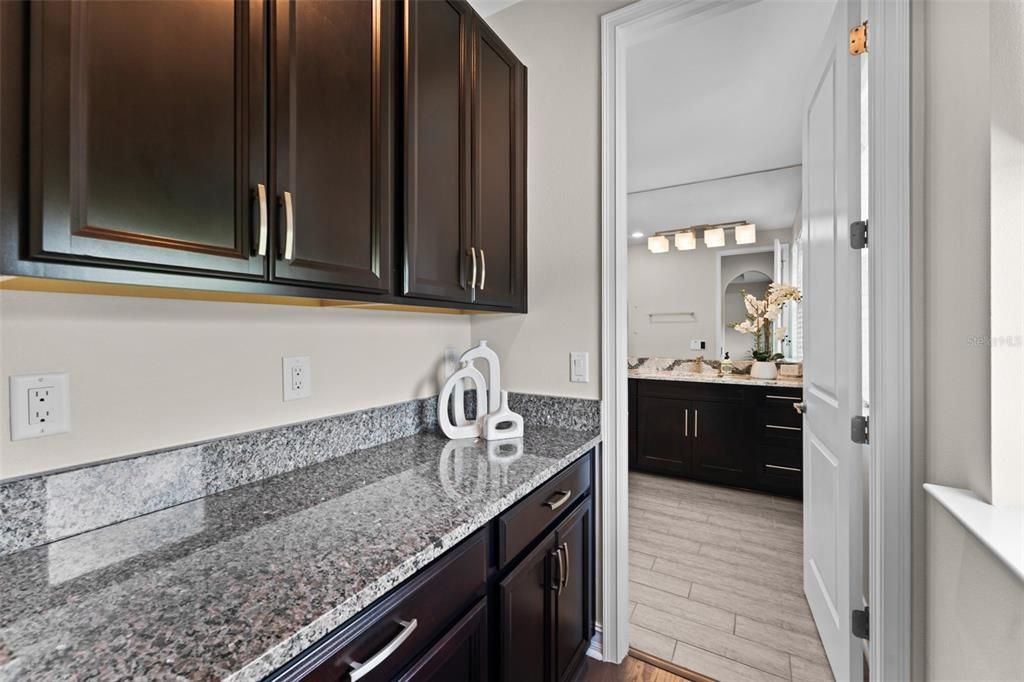 For Sale: $1,275,000 (4 beds, 4 baths, 4292 Square Feet)