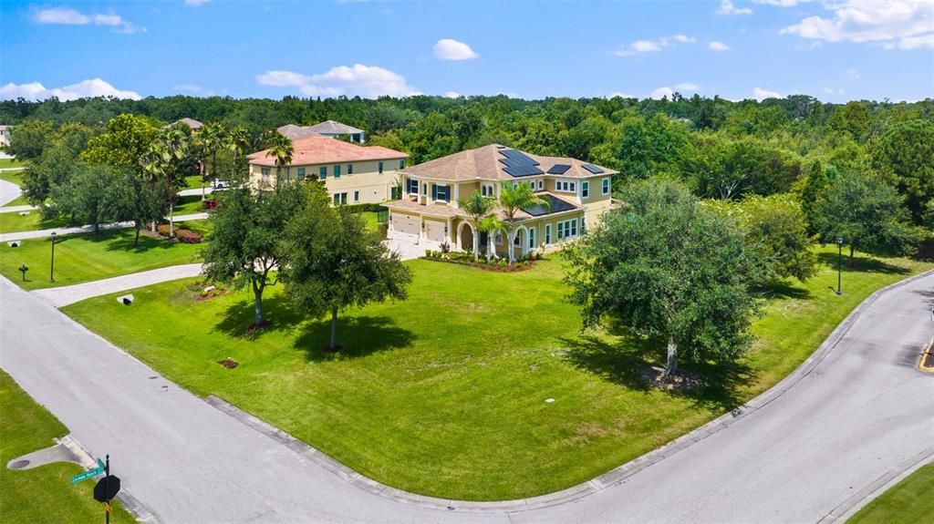 For Sale: $1,275,000 (4 beds, 4 baths, 4292 Square Feet)